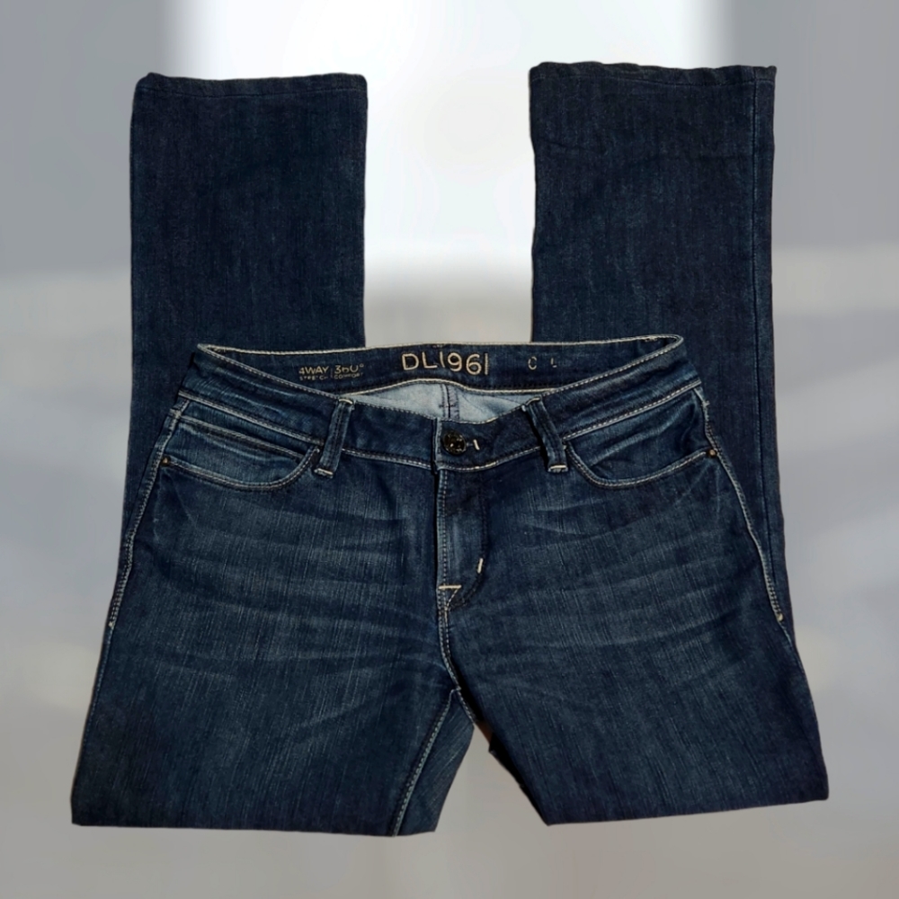 DL1961 Cindy Jeans Petite Slim Boot Cut Mid Rise Size 28